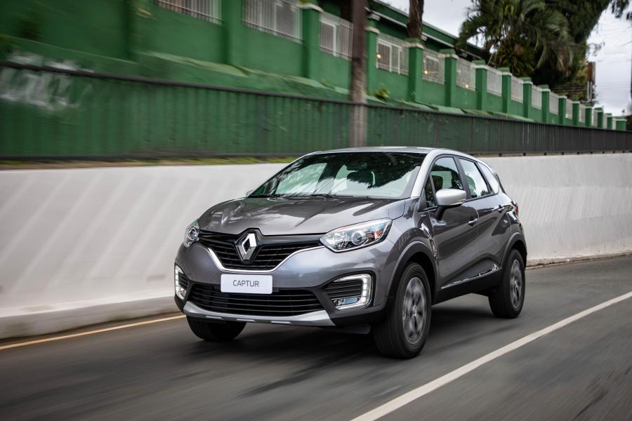  Renault Captur Bose 2018 года  (LA) (фото 15 из 38)